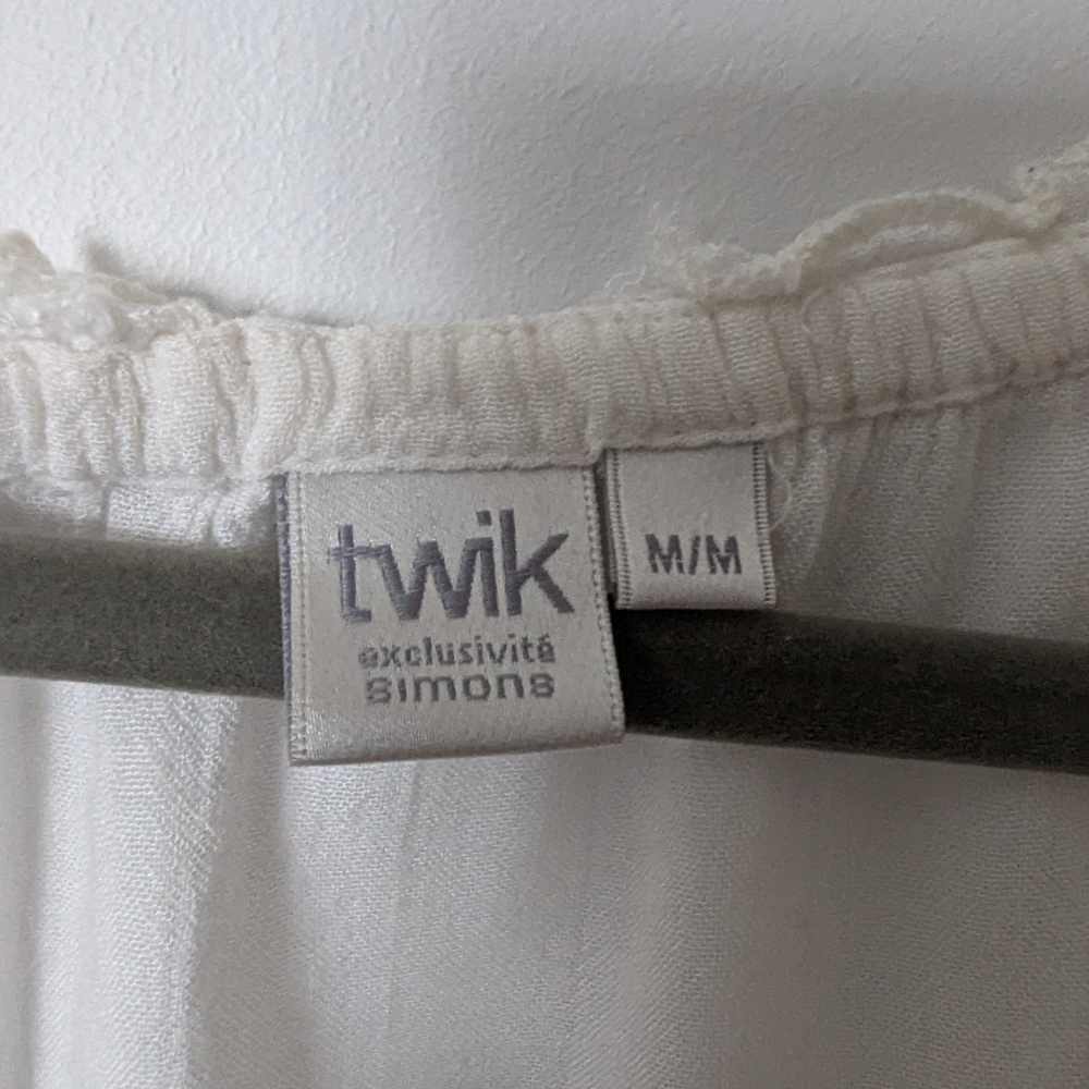 Twik boho oversize flowy blouse, on or down shoulder, long sleeve, nice embroidy - Picture 3 of 5